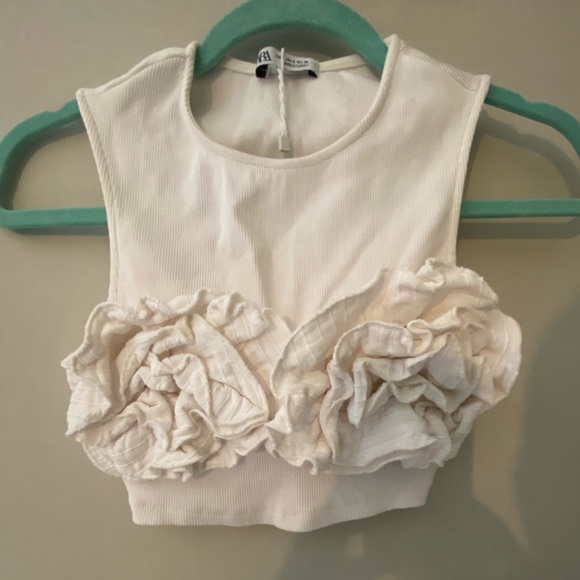ZARA FLORAL APPLIQUÉ RIBBED CROP TOP - Picture 2 of 4
